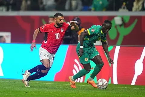 إنريكي يواجه كابوس كلوب.. نهائي أمم أفريقيا يعيد قصة صلاح وماني